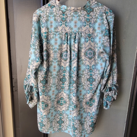 LARA fashion Blouse Size S Size Small Boho, Chic, Light Blue Buttons 3/4 Sleeve - Picture 2 of 8
